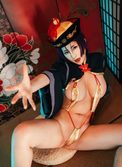 不扣纽扣的女孩_720动漫在线观看